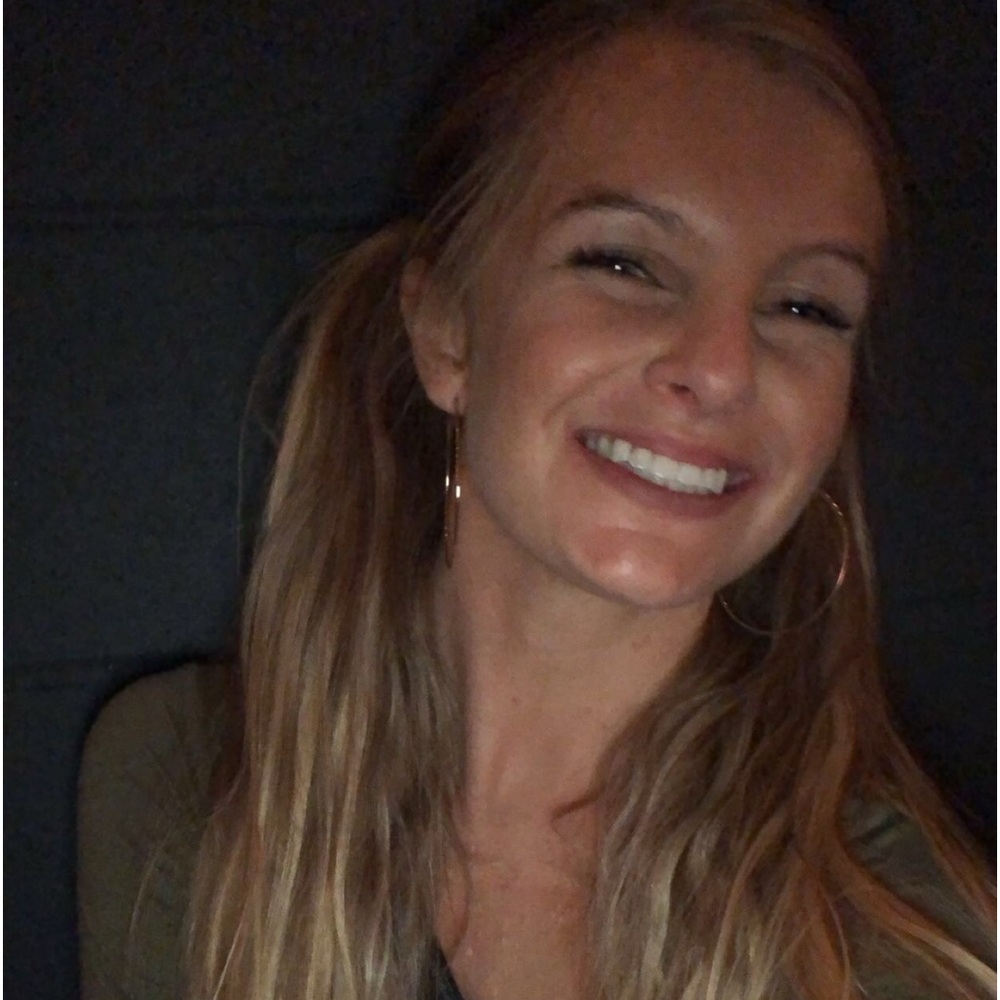 Meet your Posher, Kenzie